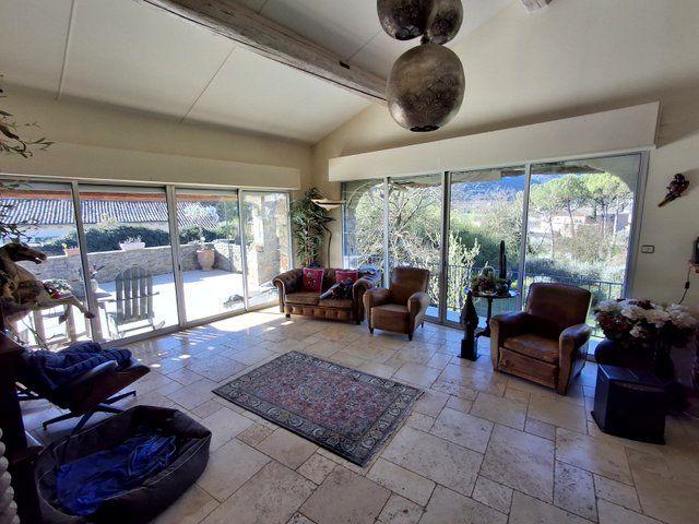 Maison - 198 m² - 8 pièces