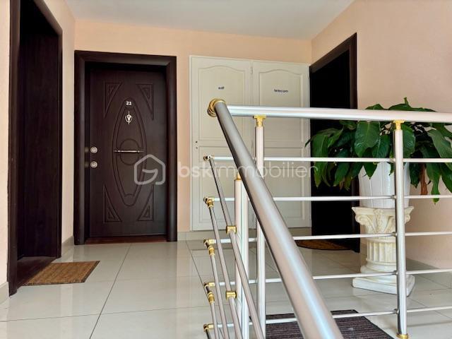 Appartement - 95 m² - 4 pièces