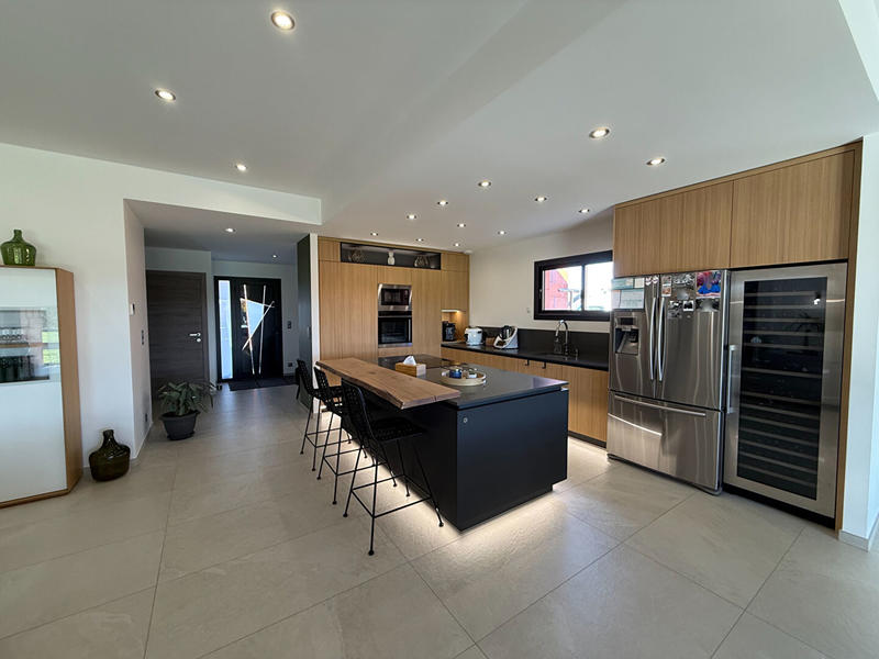 Maison - 174 m² - 6 pièces