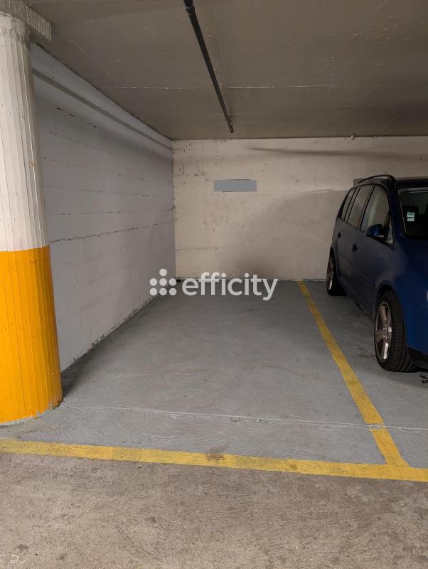 Parking - 11 m²