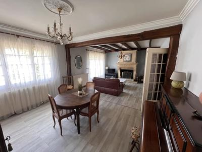 Villa - 145 m² - 8 pièces