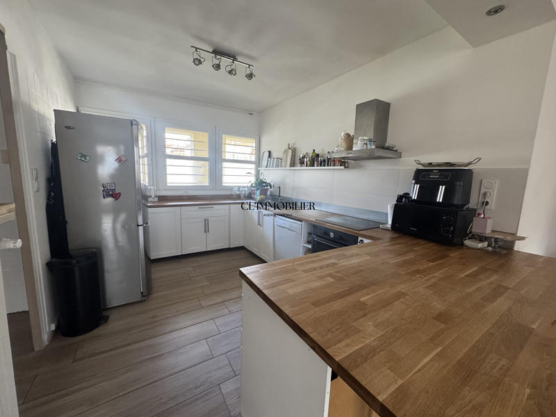 Appartement - 90 m² - 3 pièces