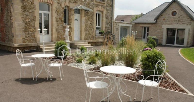 Maison - 689 m² - 30 pièces