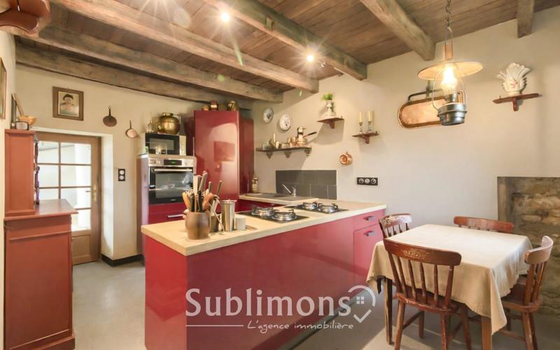 Maison ancienne - 200 m² - 8 pièces