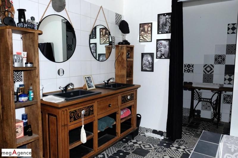 Propriété - 190 m² - 6 pièces