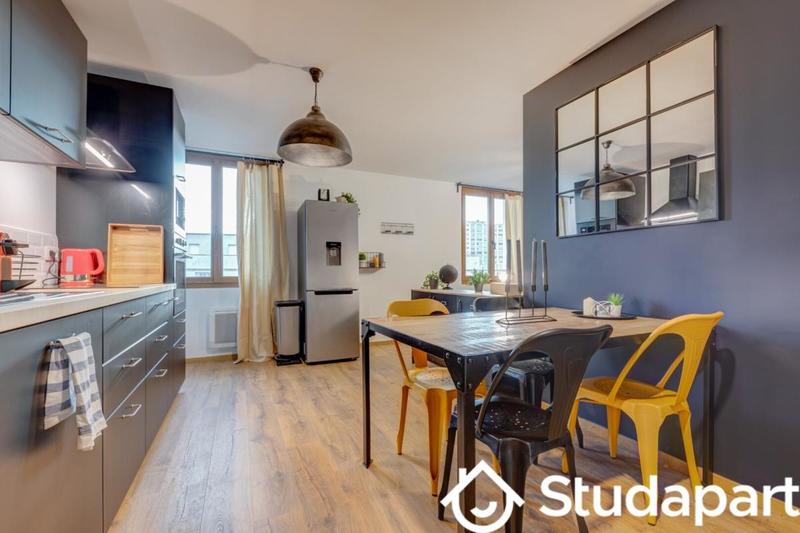 Chambre - 10 m² - 1 pièce