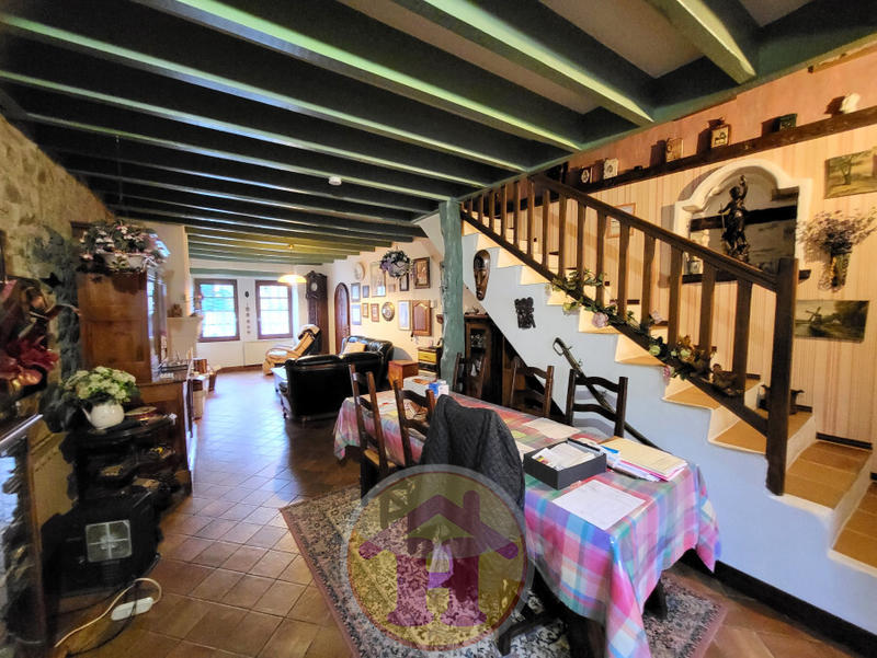 Maison - 192 m² - 6 pièces