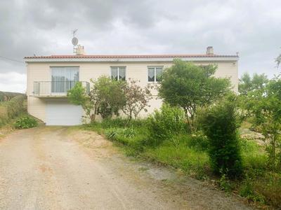 Maison - 133 m² - 8 pièces