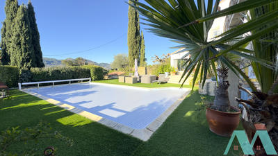 Maison - 190 m² - 7 pièces