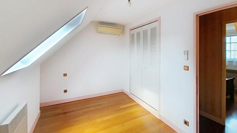 Maison - 132 m² - 8 pièces