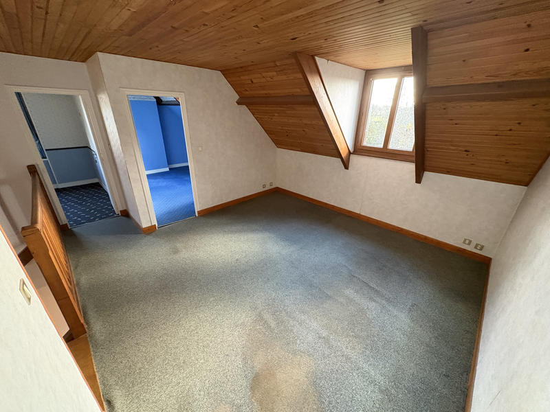 Maison - 146 m² - 6 pièces