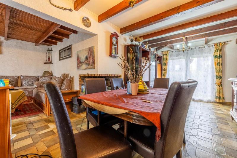 Maison - 142 m² - 7 pièces