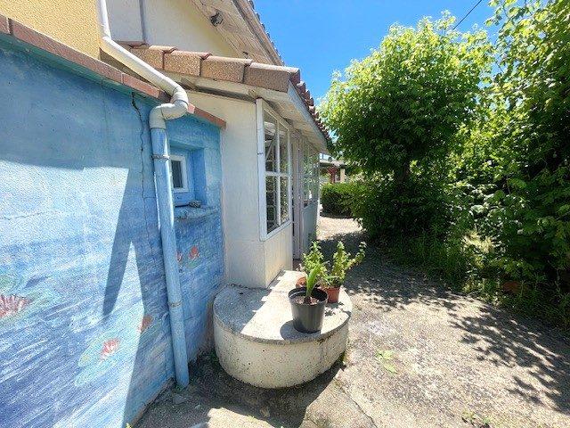 Maison - 203 m² - 10 pièces