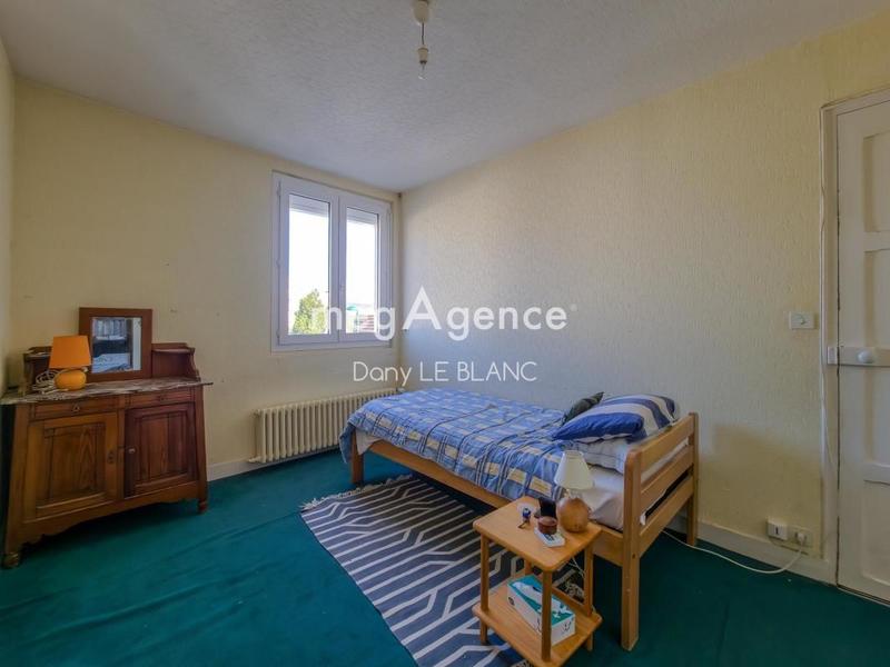 Maison - 180 m² - 7 pièces