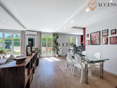 Maison - 166 m² - 6 pièces