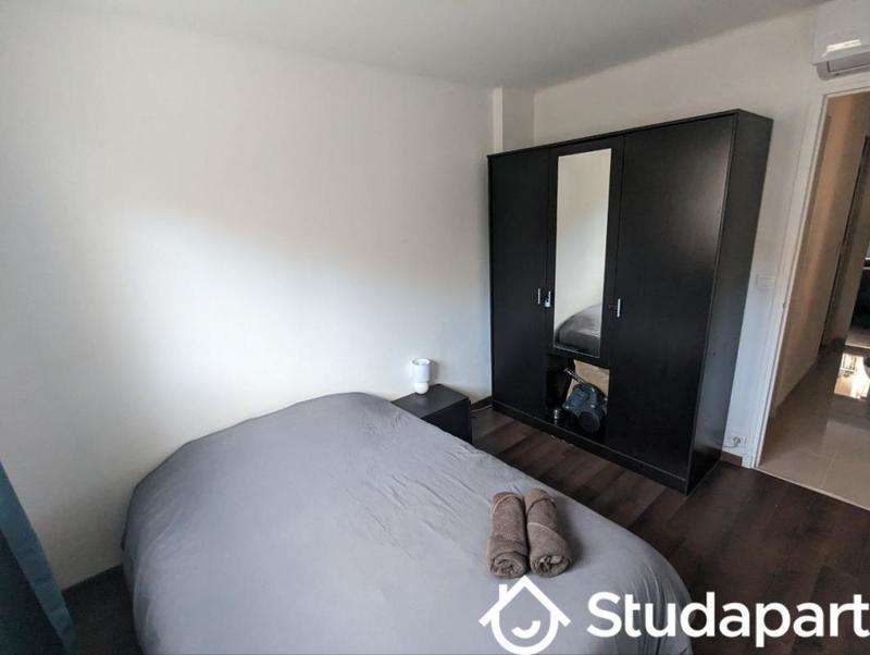 Chambre - 9 m² - 1 pièce