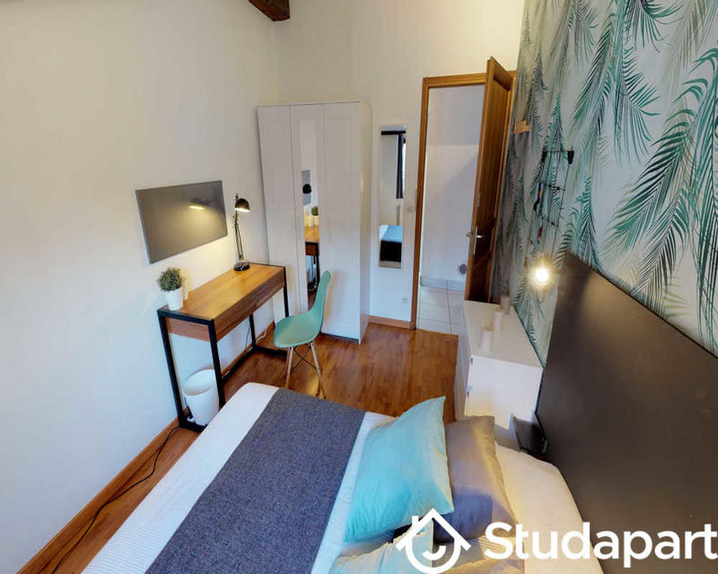 Chambre - 65 m² - 1 pièce