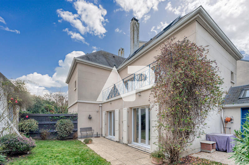 Maison - 115 m² - 6 pièces