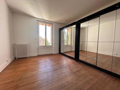 Maison - 136 m² - 5 pièces