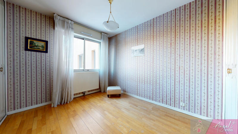 Appartement - 79 m² - 4 pièces