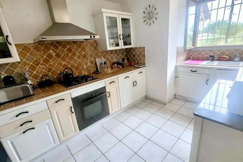 Villa - 90 m² - 4 pièces