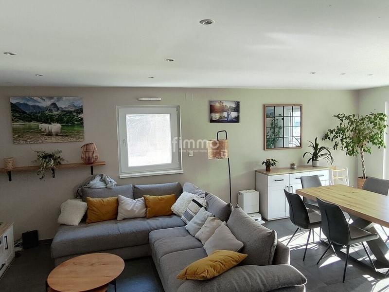 Maison - 102 m² - 5 pièces