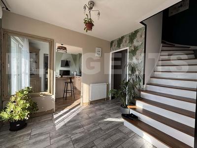 Maison - 159 m² - 6 pièces