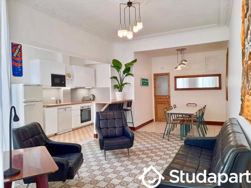 Chambre - 12 m² - 1 pièce