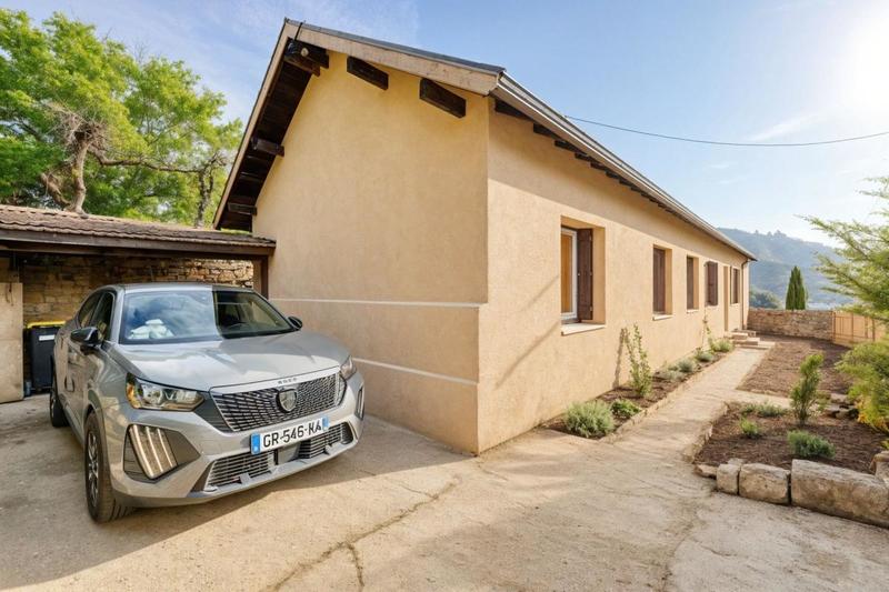 Maison - 86 m² - 4 pièces