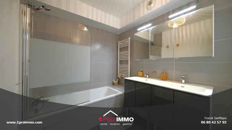 Appartement - 82 m² - 4 pièces