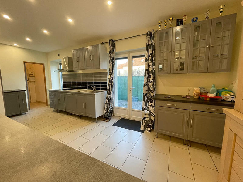 Maison - 167 m² - 6 pièces