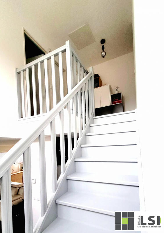 Maison contemporaine - 121 m² - 8 pièces