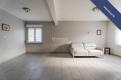 Maison - 216 m² - 6 pièces