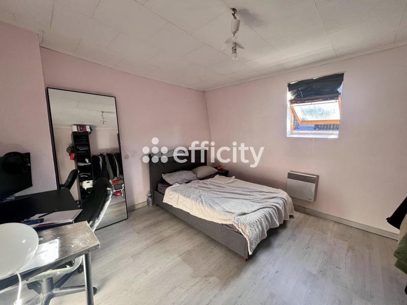 Maison - 102 m² - 6 pièces