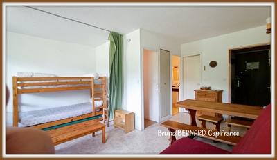 Studio - 30 m² - 1 pièce