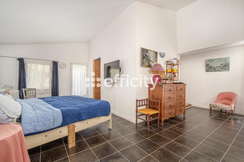 Villa - 170 m² - 6 pièces