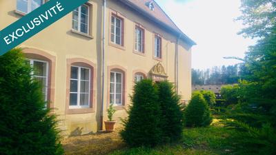 Maison - 210 m² - 11 pièces