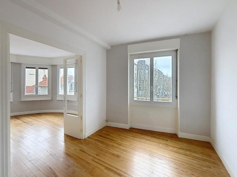 Appartement - 87 m² - 4 pièces