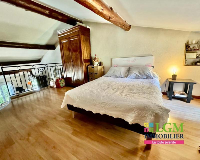 Maison - 143 m² - 3 pièces