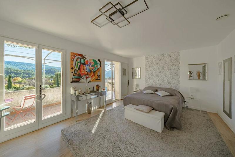 Maison - 152 m² - 6 pièces