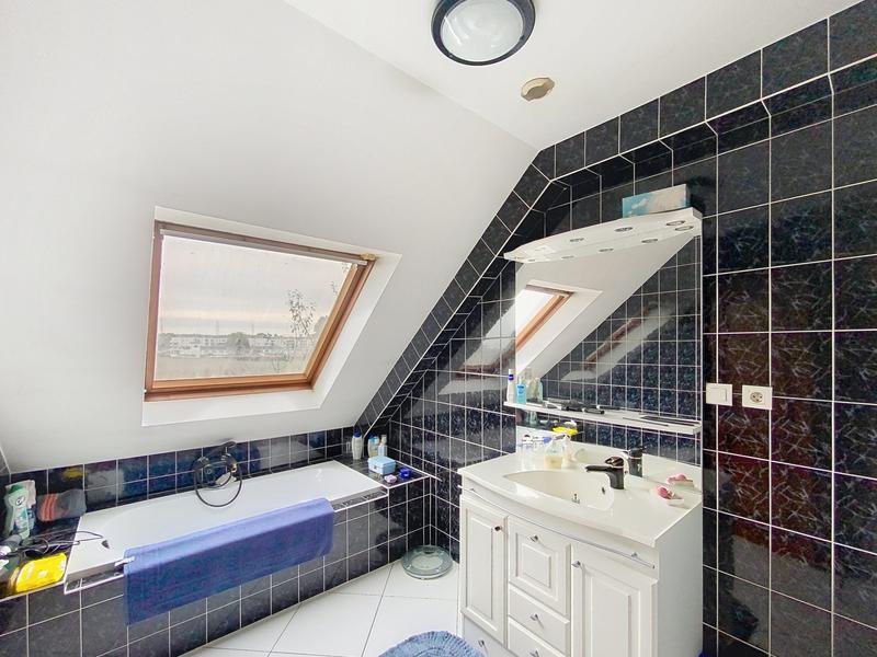 Villa - 272 m² - 6 pièces