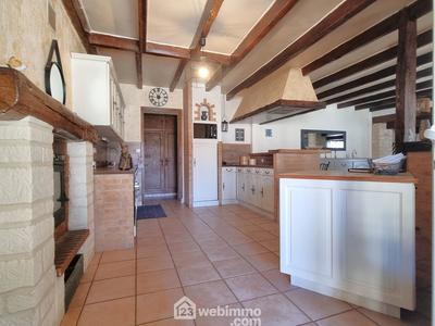 Maison - 388 m² - 10 pièces