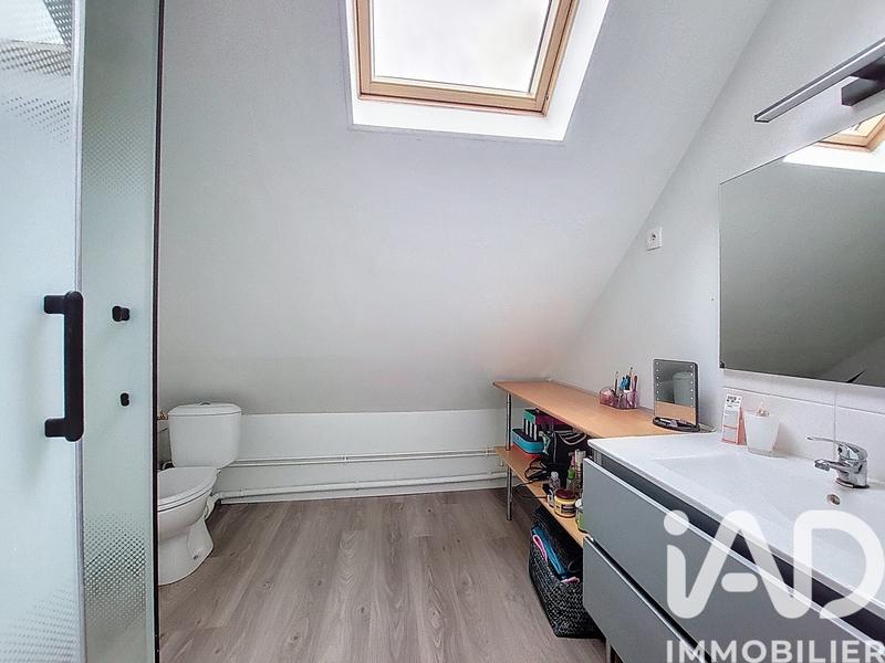 Maison - 219 m² - 8 pièces