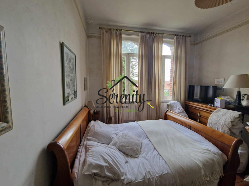 Maison - 180 m² - 8 pièces