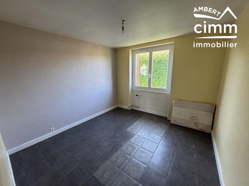 Maison - 180 m² - 12 pièces