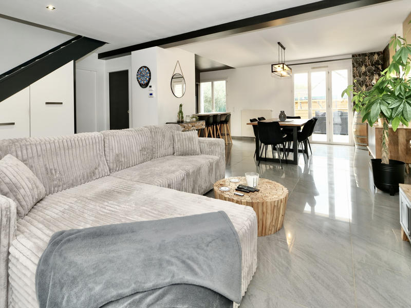 Maison - 128 m² - 6 pièces