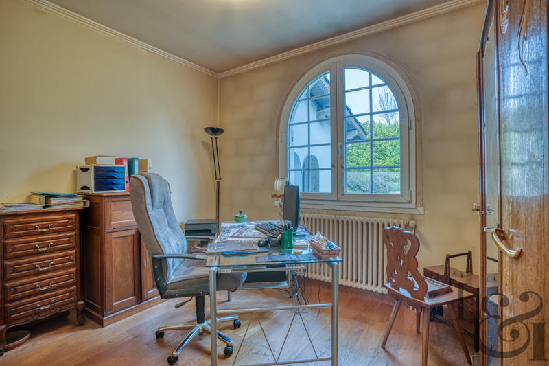 Maison - 143 m² - 7 pièces