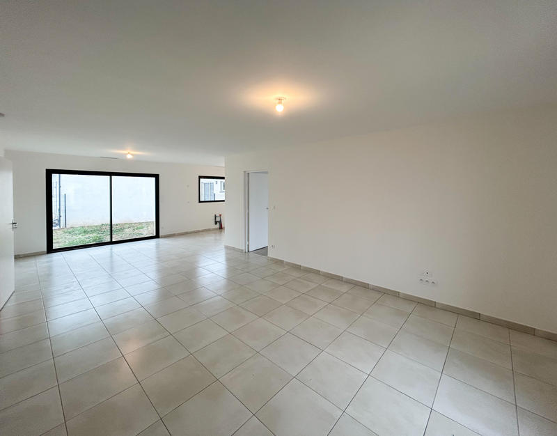 Maison - 94 m² - 4 pièces