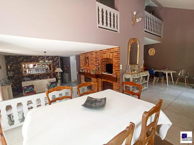 Maison - 137 m² - 5 pièces