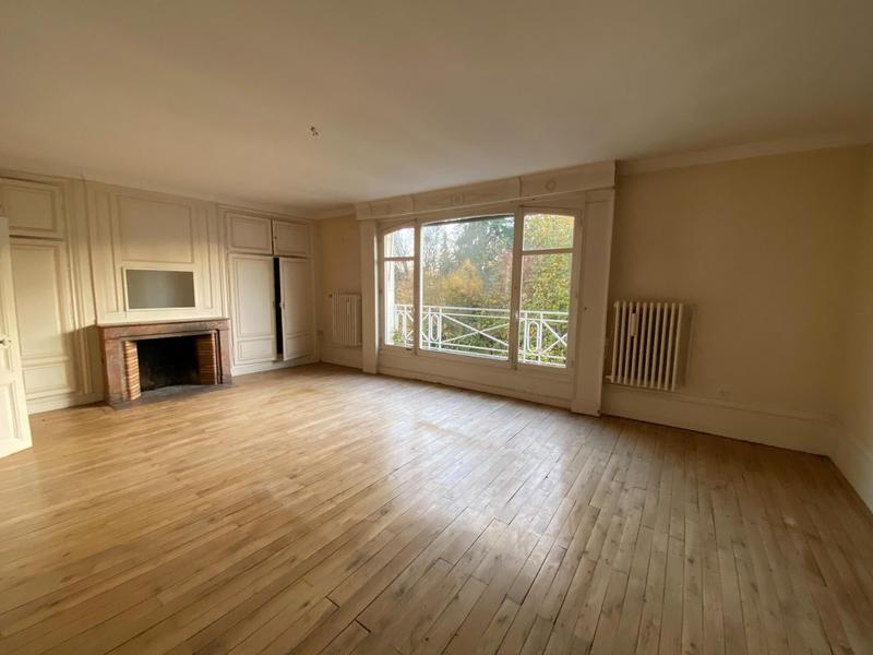 Maison de maîtres - 420 m² - 19 pièces